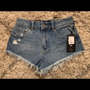 RVCA Elle Short 25 NWT